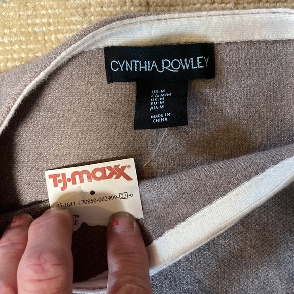 Womens Cynthia Rowley grey knit 3/4 sleeve sweater, Feels like Cashmere! NWT MED - Picture 6 of 12